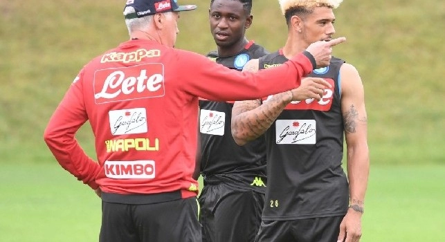 SSC Napoli, il report da Castelvolturno: Scarico e lavoro in palestra per chi ha giocato contro il Liverpool, esercitazioni sul possesso palla