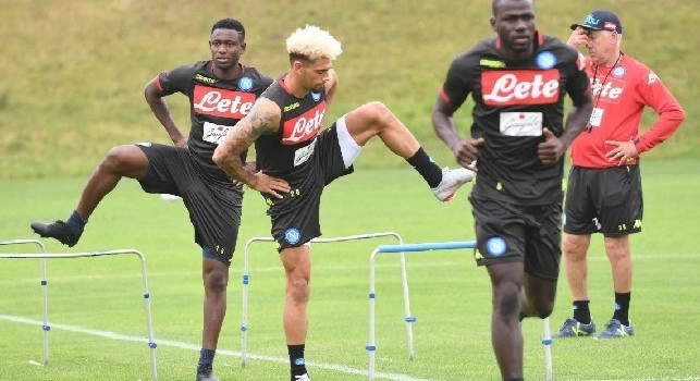 SSC Napoli, il report da Castelvolturno: Rosa divisa in due gruppi per esercitazioni tecnico-tattiche, cross e tiri in porta per coloro che non hanno giocato dall'inizio contro il Liverpool