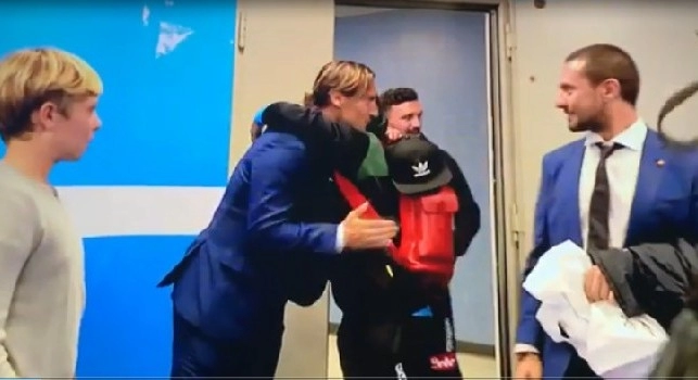 Abbraccio Insigne-Totti