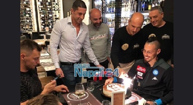 Hamsik nella storia, torta speciale ieri dopo Napoli-Roma per le 511 presenze [FOTO CN24]