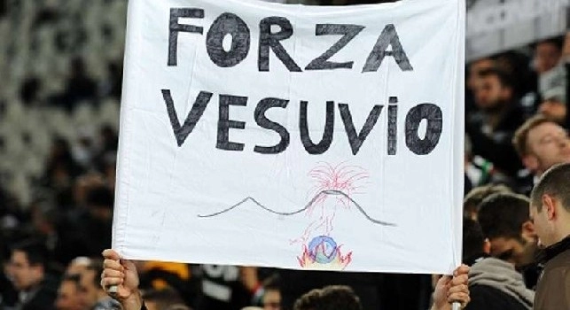 Lega Nord, il deputato Belotti: 'Vesuvio lavali col fuoco' non è razzismo. Inutile sospendere le gare per discriminazione territoriale
