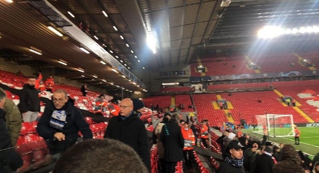 Liverpool-Napoli, l'annuncio dei Reds: Gara di Champions sold out! Chi non ha il biglietto...