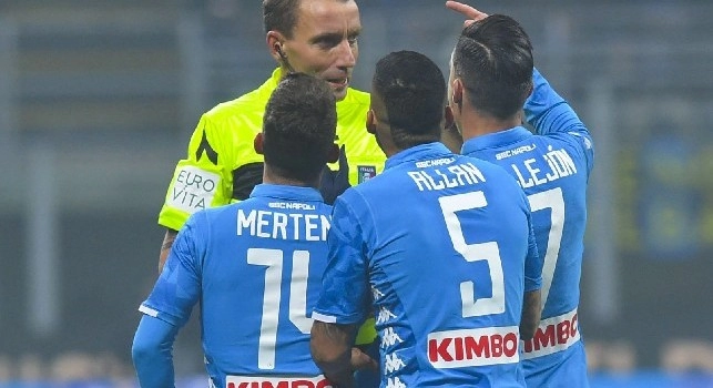 CorSport - Mazzoleni shock! A fine stagione andr&agrave; a casa per limiti d'et&agrave;. Perch&egrave; non ammonire sia Keita che Insigne?