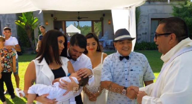 Maradona al battesimo del nipote: Bello essere con mio figlio e Dieguito Matias, felice di fare il padrino! [FOTO]