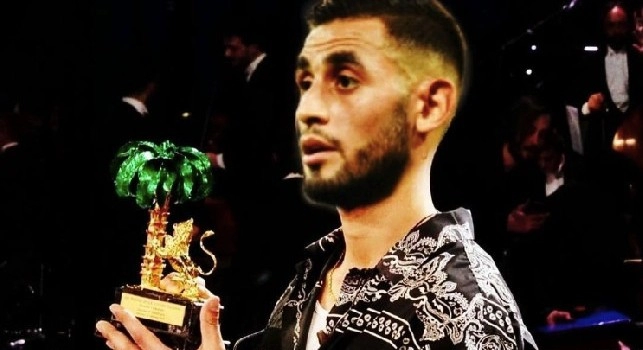 Faouzi Ghoulam protagonista del fotomontaggio con Mahmood a Sanremo 2019