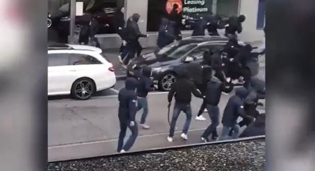 Guerriglia a Zurigo, tutte le immagini del giorno: scontri terribili tra i 2 gruppi ultras [VIDEO]
