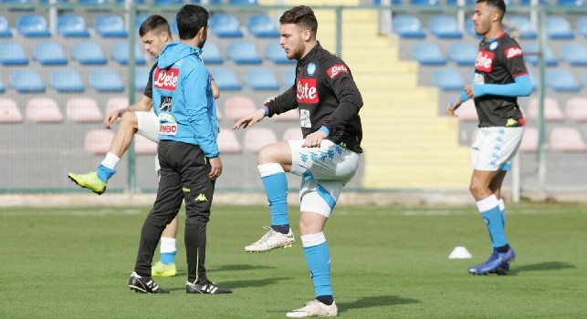 Sky - Esposito dal Napoli al Bari a titolo definitivo, manca solo l'ufficialità