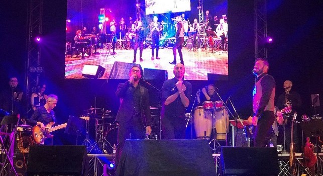 Mr Hyde, tripudio all'Augusteo: che show con artisti famosi, in platea DeMA e un campione d'Italia [VIDEO]