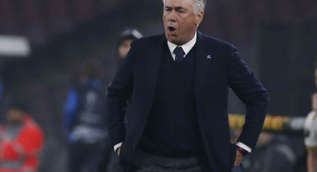 Il Napoli supera lo Zurigo ed Ancelotti festeggia su Facebook: Altro buon lavoro di squadra [FOTO]