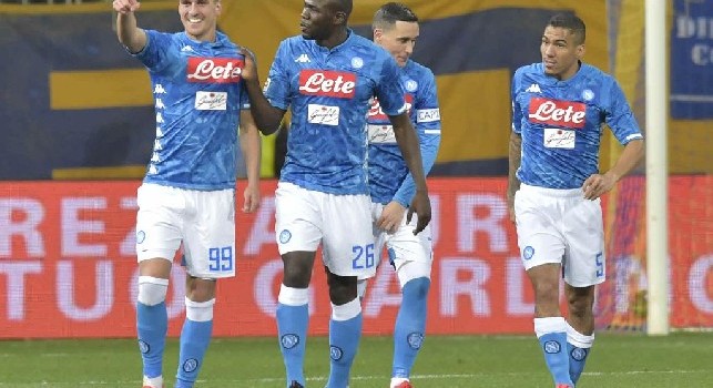 Arkadiusz Milik, noto anche con il diminutivo Arek, è un calciatore polacco, attaccante del Napoli e della nazionale polacca