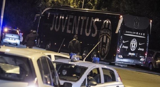 Il Mattino - Ritiro bunker per la Juve a Napoli: albergo sorvegliato anche di notte e maxi scorta fino al post-gara