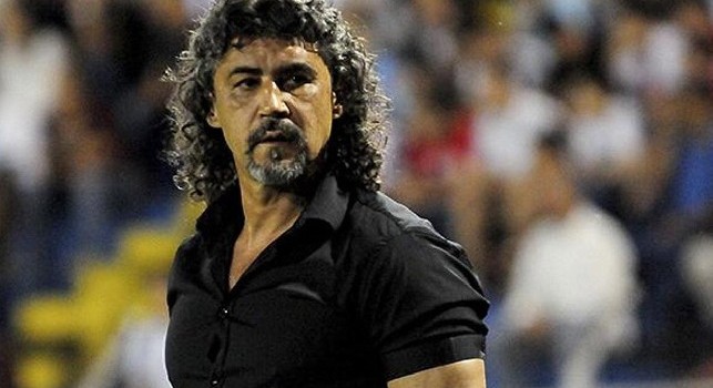 Libertadores, vince 4-1 ma viene esonerato: flirtava con le mogli di calciatori e dirigenti