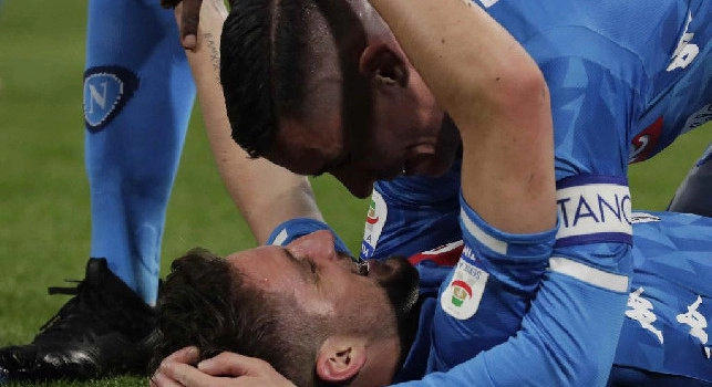 Mertens, messaggio d'amore per Callejon: Arrivati qui insieme, questo forse sarà il nostro ultimo anno a Napoli: quanto ci siamo divertiti... [VIDEO]