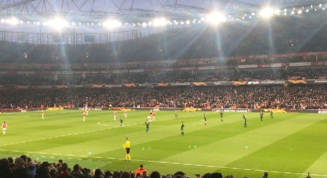 Napoli-Arsenal, le misure di sicurezza: mille inglesi in arrivo, si teme la presenza di hooligans. Mobilitati 800 agenti