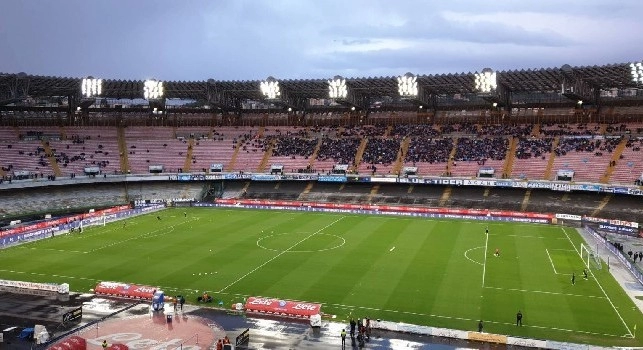 Stadio San Paolo, anello inferiore completamente senza sediolini: proseguono i lavori [FOTO CN24]