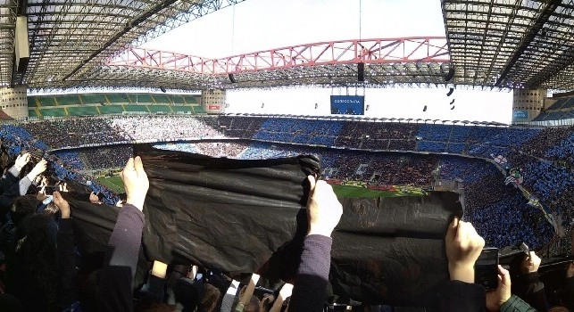 Inter-Chievo, cori anti Napoli a San Siro: speaker costretto ad intervenire