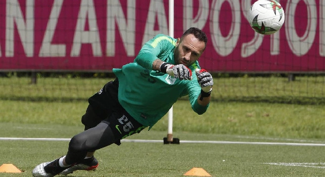 Ospina si allena con l'Atletico Nacional in Colombia, rischia di saltare anche la Copa America per assistere il padre