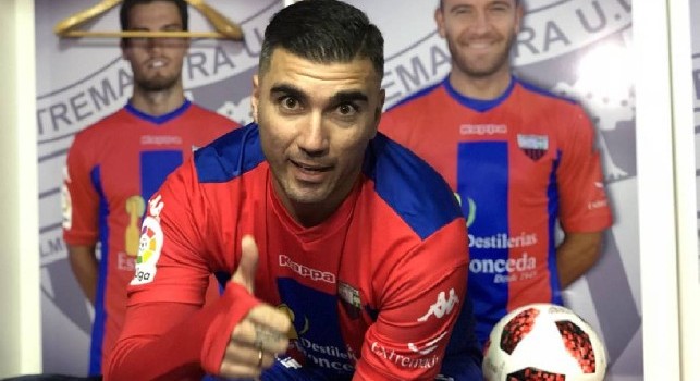 Grave lutto nel mondo del calcio: scomparso Reyes, ex Siviglia ed Arsenal