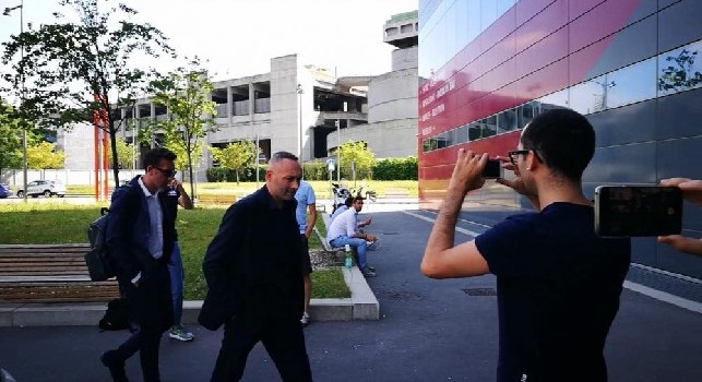 Il Milan su Mario Rui e Veretout: l'agente nella sede rossonera [FOTO e VIDEO]