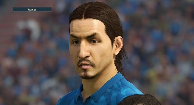 Ibrahimovic al Napoli, gli amanti del gaming sognano: ecco Zlatan in maglia azzurra [FOTO]