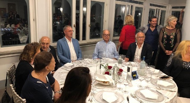 Ruud Krol compie 70 anni, festa di compleanno da D'Angelo Santa Caterina: presenti anche Vinicio e Ferlaino [FOTO & VIDEO CN24]