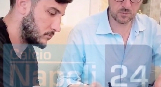 Kostas Manolas &egrave; un calciatore greco, difensore del Napoli e della Nazionale