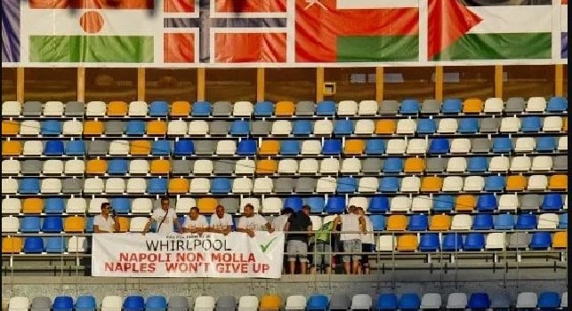 Whirlpool, lavoratori al San Paolo per l'apertura dell'Universiade: Napoli non molla anche in inglese
