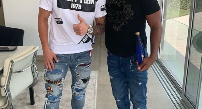 Zuniga scherza con James Rodriguez: Ti trovo più alto, il fuoriclasse del Real risponde: Sono cresciuto Cami [VIDEO]
