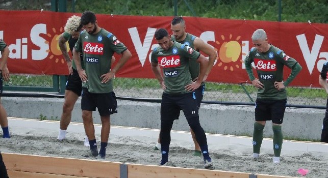Dimaro, giorno 3: dal <i>Calma, calma...</i> a Rog ad Ancelotti che sposta una porta. Via al lavoro in vasca... [fotogallery CN24]