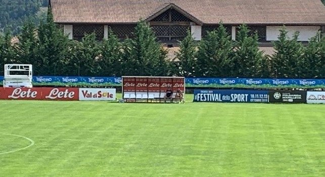 Dimaro 2019, Ancelotti a colloquio con Maksimovic a fine allenamento [FOTO CN24]