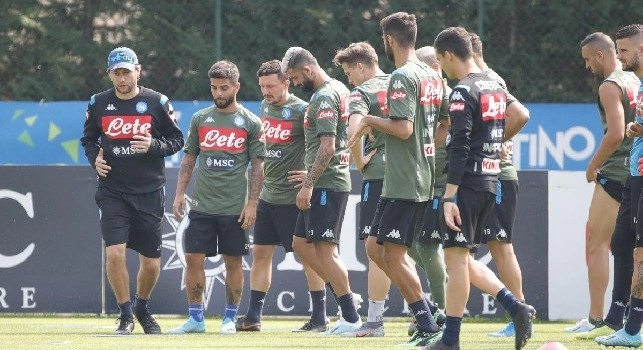 Dalla <i>prima</i> di Meret allo show targato Mertens-Insigne: tutti gli scatti della mattinata [FOTOGALLERY CN24]