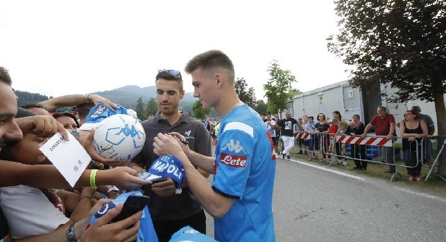 Dimaro, Idasiak sommerso dai tifosi per autografi e selfies! [FOTO&VIDEO CN24]