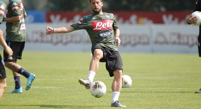 Mertens: Mi &egrave; dispiaciuto che Sarri sia andato alla Juve, fategli questa domanda! Scudetto? Vedremo. Dimaro? Non vedo l'ora di tornare a Capri in barca