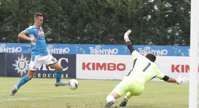 CorSport - Milik si guarda intorno tra Betis e Bundesliga. Se arriva Icardi pu&ograve; davvero andar via