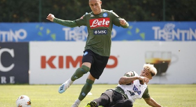 Report SSC Napoli - Allenamento e partenza per Marsiglia: out Tutino, Malcuit e Tonelli per problemi fisici