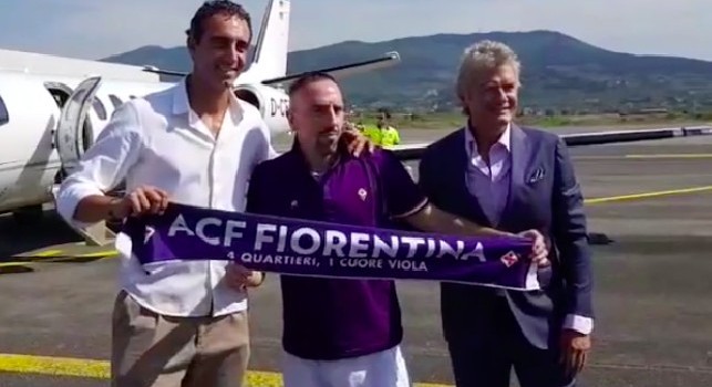 Ribery arriva a Firenze: Sono molto felice di essere arrivato qui, la città mi piace molto. Ho già parlato con alcuni dei calciatori della rosa [VIDEO]