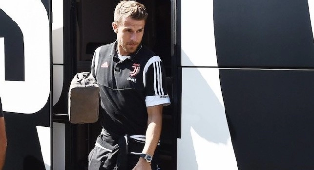 Tuttosport - Ramsey out contro il Napoli: il gallese soffre per una lombalgia