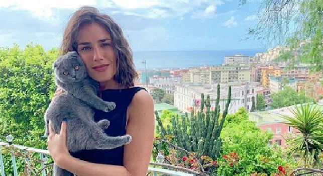 Lady Verdi, commovente saluto a Napoli: Ti ho amato tanto ma amo di più il sorriso di Simone, mi resterai sempre nel cuore [FOTO]