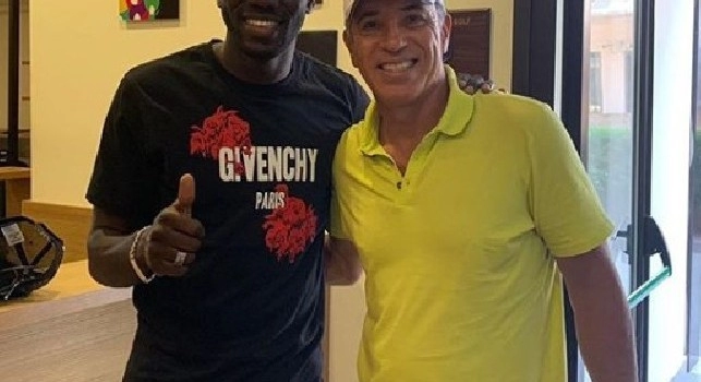 Visita speciale per gli azzurri, Careca a Castel Volturno. Koulibaly su Instagram: Grande Antonio [FOTO]