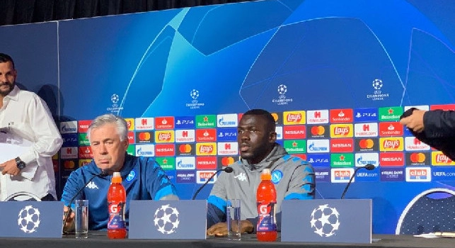 Ancelotti: Non mi &egrave; piaciuto l'atteggiamento col Brescia. Rischiamo la figuraccia se non pensassimo che domani soffriremo. Su Milik e la strigliata ai miei... [VIDEO CN24]