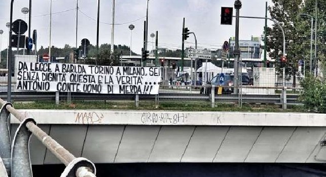 San Siro, striscione juventino contro Antonio Conte: Sei senza dignità questa è la verità [FOTO]