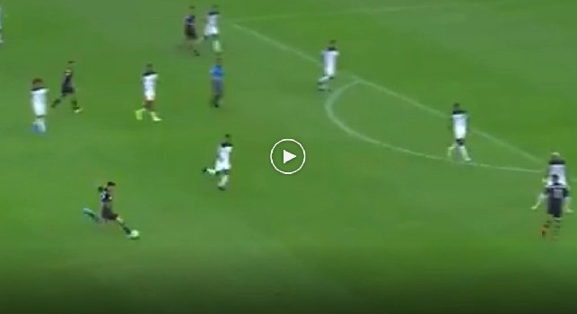 Lozano, clamorosa traversa da 30 metri in Messico-Panama [VIDEO]