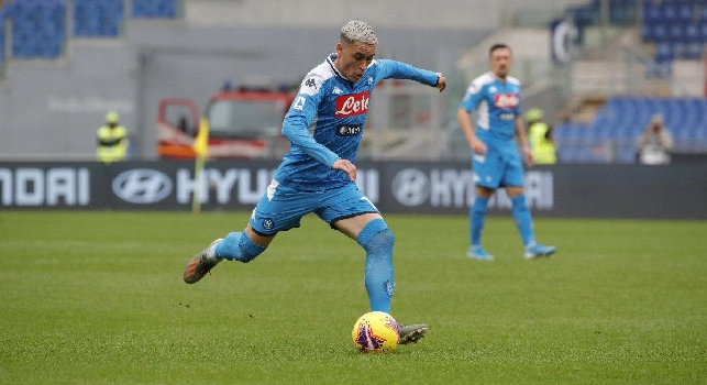 Che sfortuna per il Napoli! Traversa e palo nella stessa azione per gli azzurri, la Roma si salva