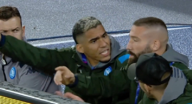 Il Napoli sciupa troppe occasioni, Allan e Tonelli sbottano a bordocampo! [FOTO]