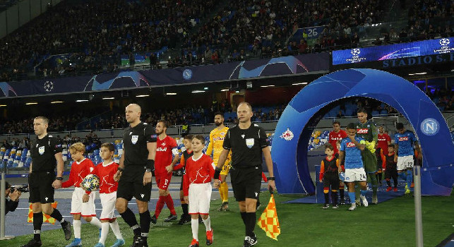 Ammutinamento Napoli, Gazzetta: la squadra non torna in ritiro, strappo nato dopo il discorso di ADL nello spogliatoio