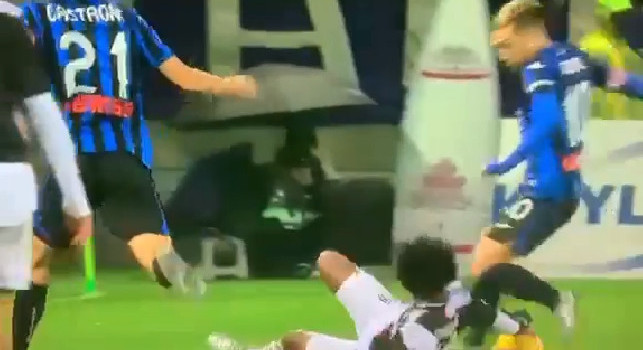 Incredibile a Bergamo, Atalanta furiosa! Juventus in vantaggio con Higuain: azione iniziata con un fallo di mano di Cuadrado [VIDEO]