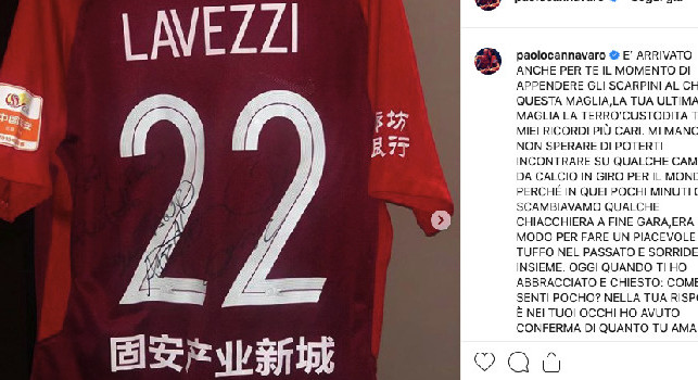 Lavezzi regala la maglia a Cannavaro, Paolo: La conferma di quanto ami il calcio nei tuoi occhi quando ti ho chiesto: 'Come ti senti Pocho?' [FOTO]