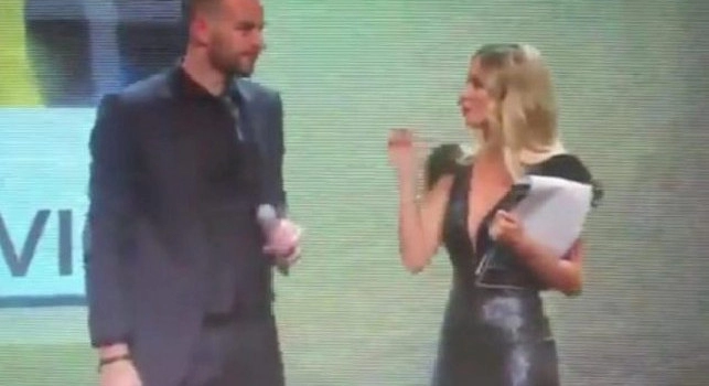 Diletta Leotta, che gaffe con Handanovic: il portiere dell&rsquo;Inter non la prende bene