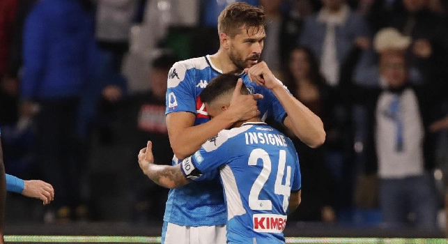 Primo cambio per Ancelotti: fuori Lorenzo Insigne, dentro Fernando Llorente