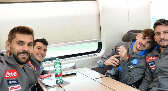In viaggio verso Sassuolo. Azzurri in partenza per il match del Mapei Stadium [FOTO]